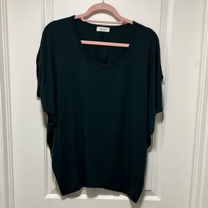 Vibe Elegant Dark Green Short Sleeve Top